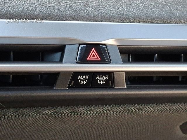 2025 BMW iX xDrive50