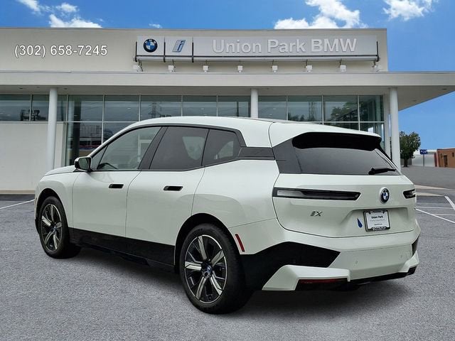 2025 BMW iX xDrive50