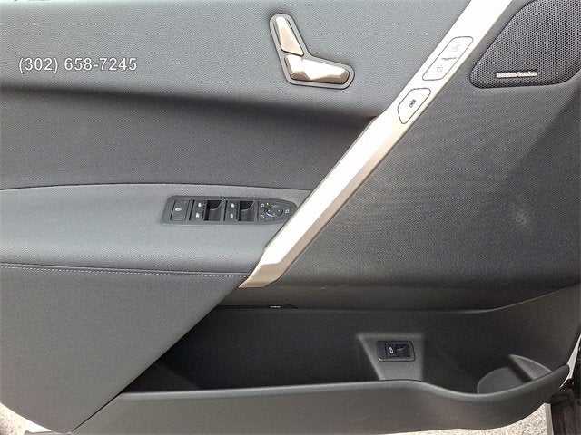 2025 BMW iX xDrive50