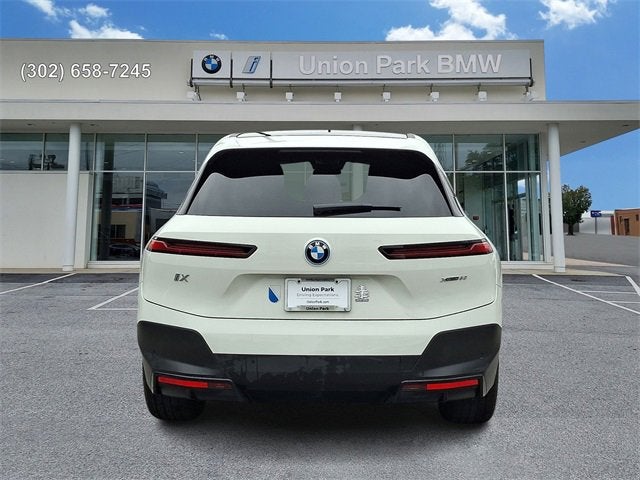 2025 BMW iX xDrive50