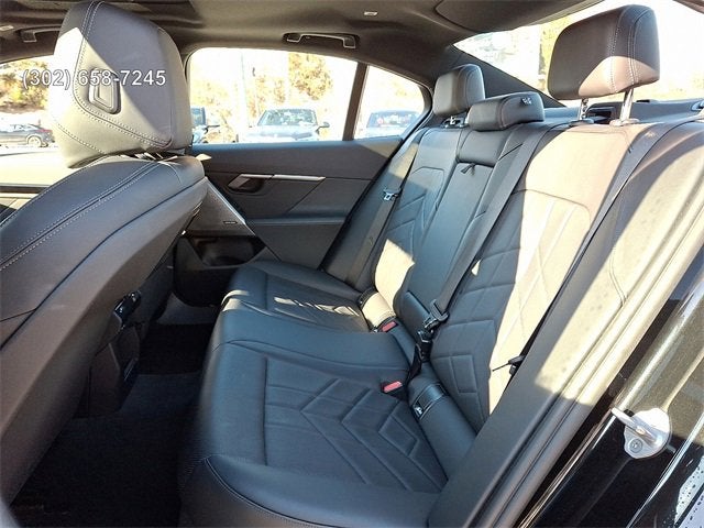 2025 BMW 5 Series 530i xDrive