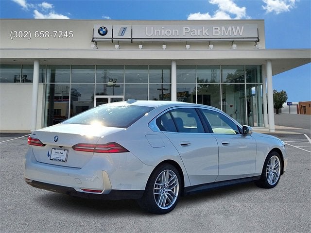 2025 BMW 5 Series 540i xDrive