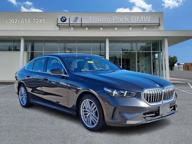 2025 BMW 5 Series 540i xDrive