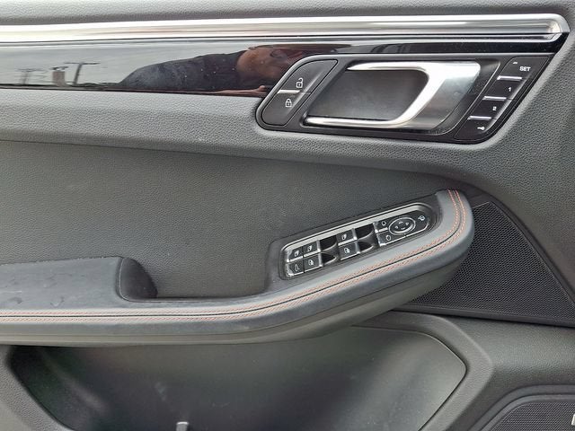 2022 Porsche Macan S