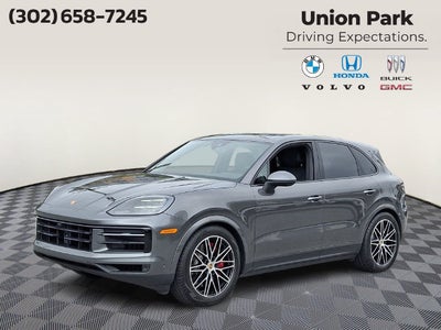 2024 Porsche Cayenne S