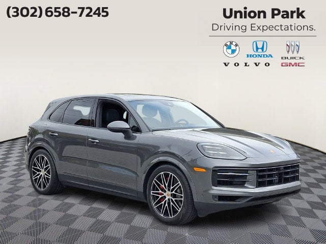2024 Porsche Cayenne S