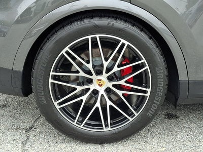 2024 Porsche Cayenne S