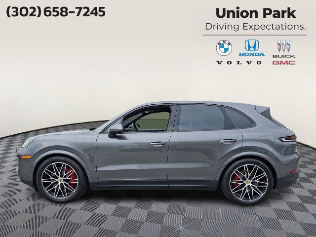 2024 Porsche Cayenne S