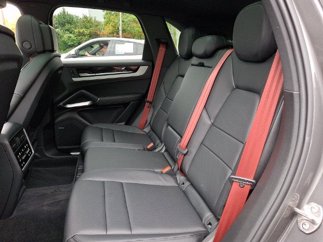 2024 Porsche Cayenne S