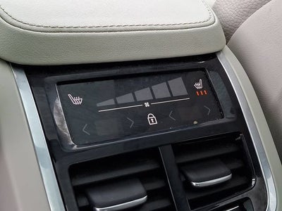 2023 Volvo XC90 B6 Plus 6-Seater