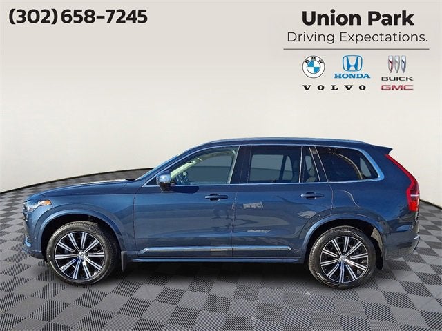 2024 Volvo XC90 Plus Bright Theme