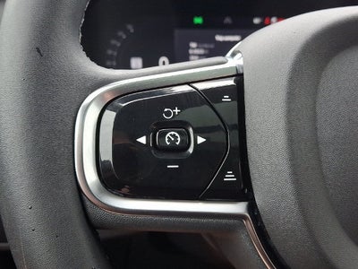 2024 Volvo XC90 B6 Ultimate Bright Theme 6-Seater