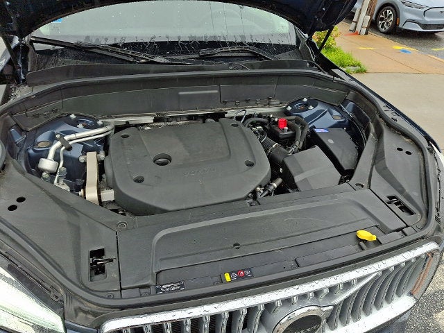 2024 Volvo XC90 B6 Ultimate Bright Theme 6-Seater