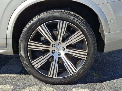 2024 Volvo XC90 B6 Plus Bright Theme 7-Seater
