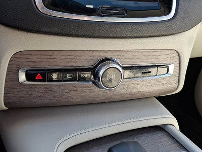 2024 Volvo XC90 B6 Plus Bright Theme 7-Seater