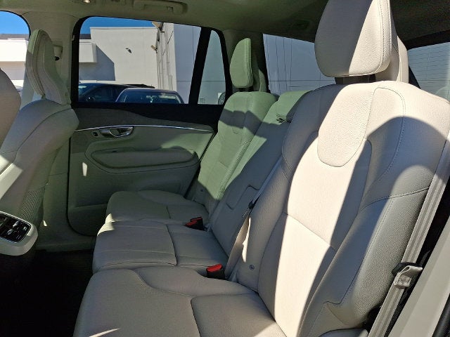 2024 Volvo XC90 B6 Plus Bright Theme 7-Seater