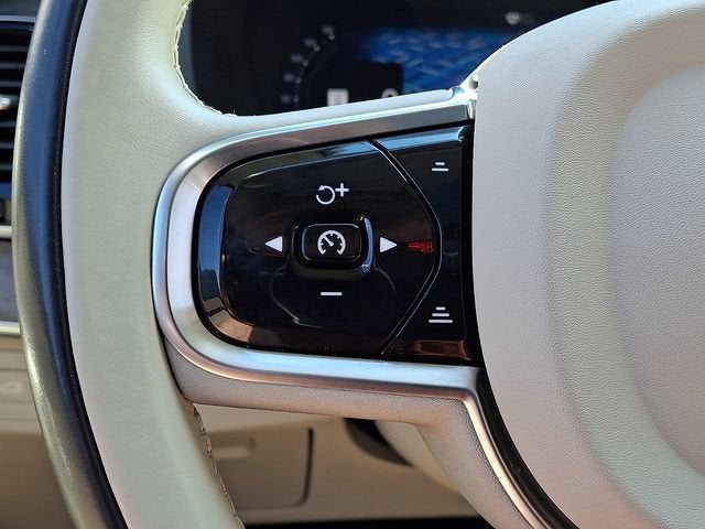 2023 Volvo XC90 B6 Plus 7-Seater