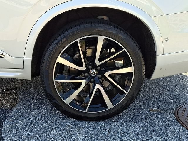 2023 Volvo XC90 B6 Plus 7-Seater