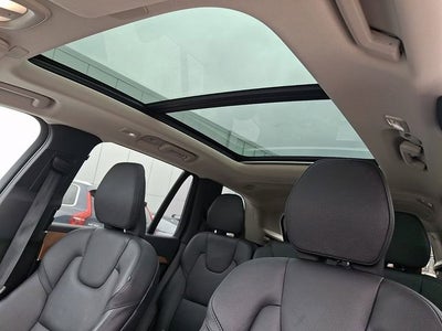 2023 Volvo XC90 Plus