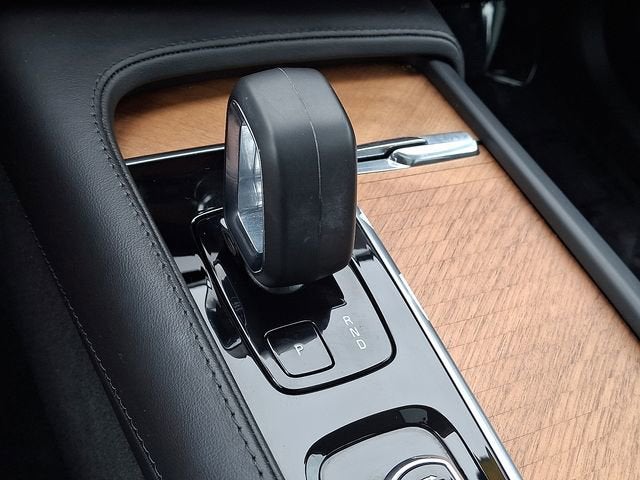 2023 Volvo XC90 Plus