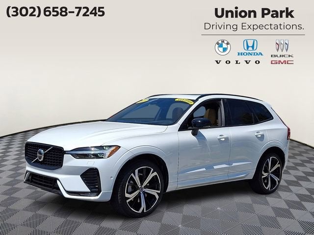 2023 Volvo XC60 Ultimate Dark Theme