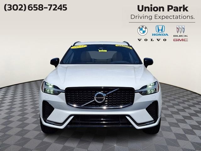 2023 Volvo XC60 Ultimate Dark Theme