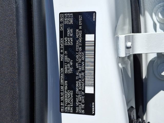 2023 Volvo XC60 Ultimate Dark Theme