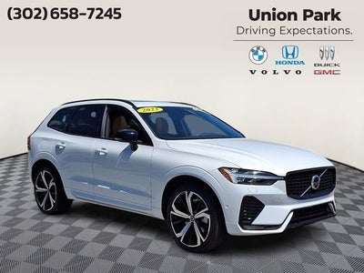 2023 Volvo XC60 Ultimate Dark Theme