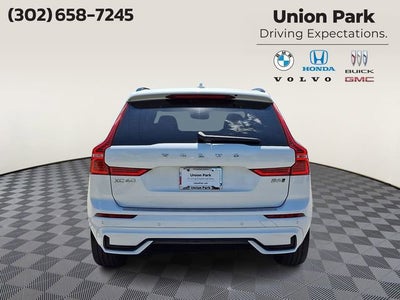 2023 Volvo XC60 Ultimate Dark Theme