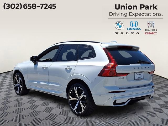 2023 Volvo XC60 Ultimate Dark Theme