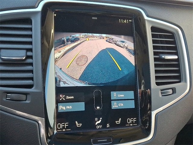 2021 Volvo XC90 Momentum