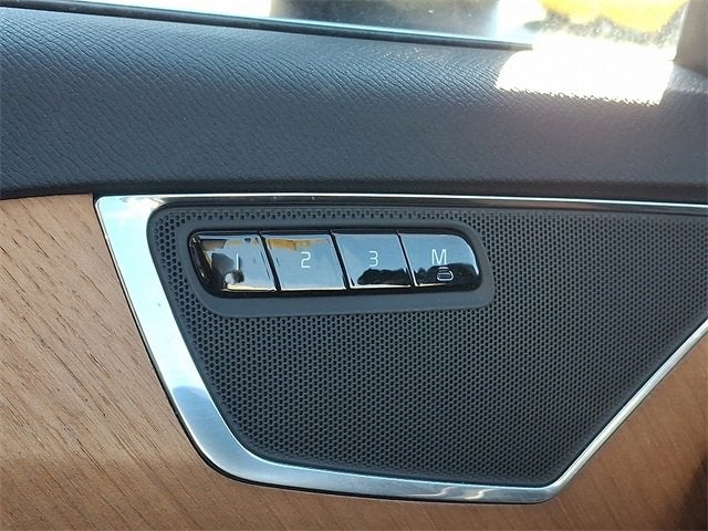 2021 Volvo XC90 Momentum