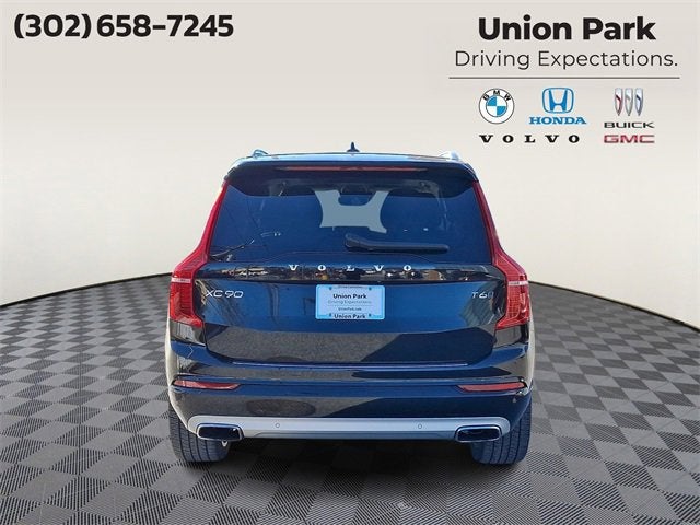 2021 Volvo XC90 Momentum