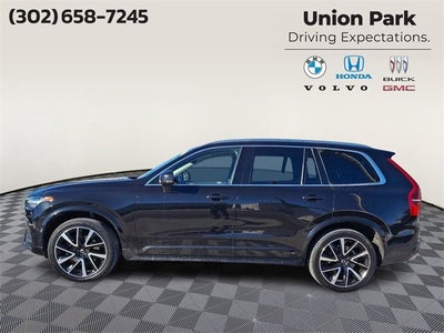 2021 Volvo XC90 Momentum