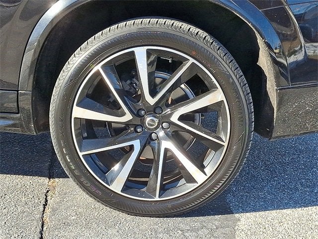 2021 Volvo XC90 Momentum