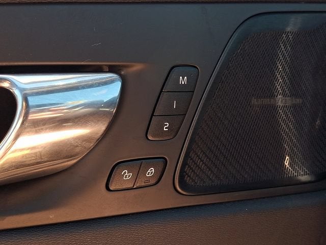 2019 Volvo XC60 Inscription