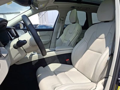 2021 Volvo XC60 Recharge Plug-In Hybrid T8 Inscription