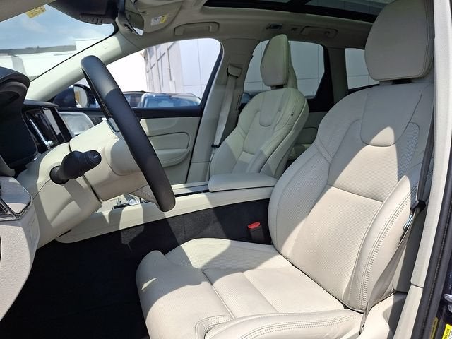 2021 Volvo XC60 Recharge Plug-In Hybrid T8 Inscription