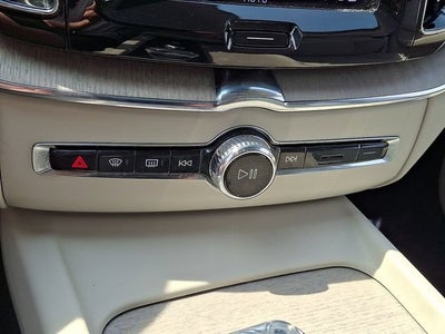 2021 Volvo XC60 Recharge Plug-In Hybrid T8 Inscription