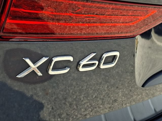 2021 Volvo XC60 Recharge Plug-In Hybrid T8 Inscription