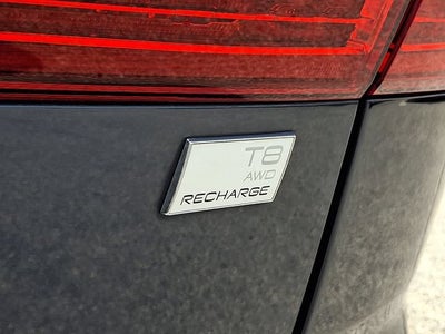 2021 Volvo XC60 Recharge Plug-In Hybrid T8 Inscription