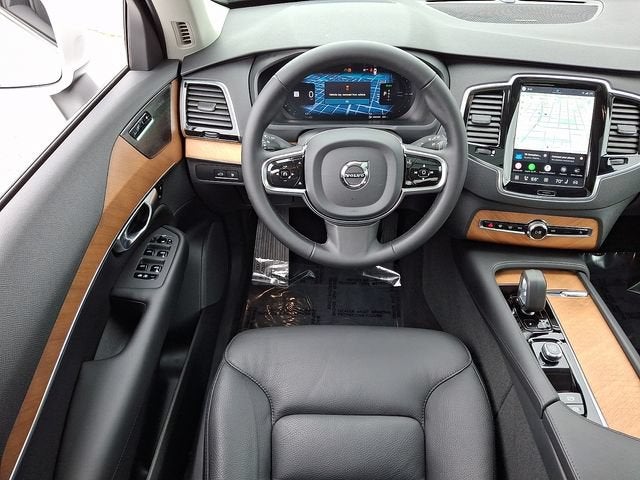 2024 Volvo XC90 Recharge Plug-In Hybrid T8 Plus Bright Theme 7-Seater
