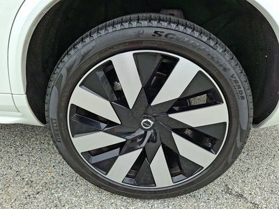 2024 Volvo XC90 Recharge Plug-In Hybrid T8 Plus Bright Theme 7-Seater