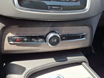 2024 Volvo XC90 Recharge Plug-In Hyb Ultimate Bright Theme