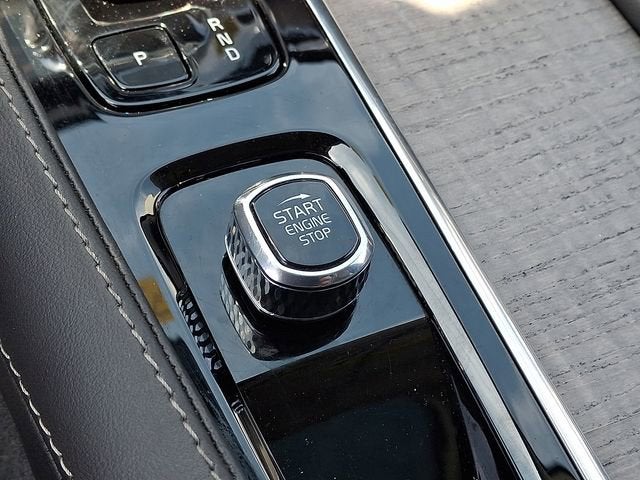 2024 Volvo XC90 Recharge Plug-In Hyb Ultimate Bright Theme