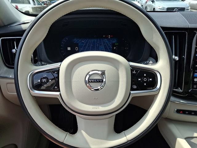 2024 Volvo XC60 Recharge Plug-In Hybrid T8 Plus Dark Theme