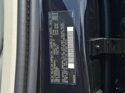 2024 Volvo XC60 Recharge Plug-In Hybrid T8 Plus Dark Theme