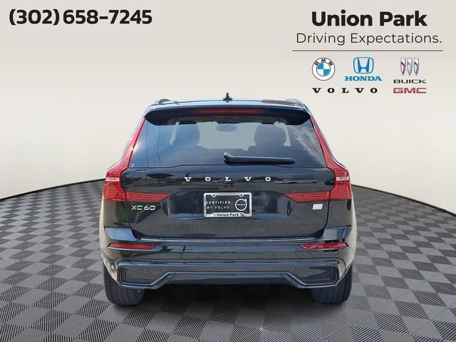 2024 Volvo XC60 Recharge Plug-In Hybrid T8 Plus Dark Theme