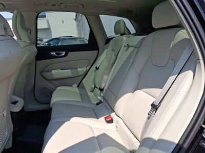2024 Volvo XC60 Recharge Plug-In Hybrid T8 Plus Dark Theme