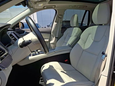 2023 Volvo XC90 B5 Plus